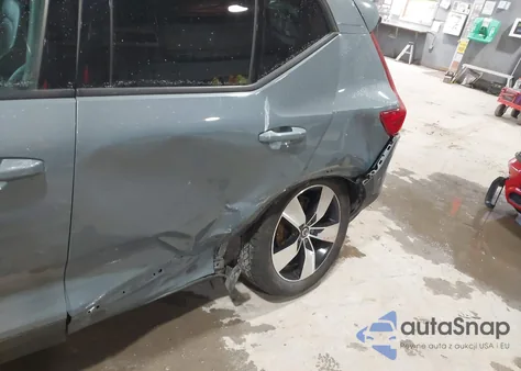 2021 Volvo Xc40 T5 Momentum from USA, damaged, VIN YV4162UK2M2481550